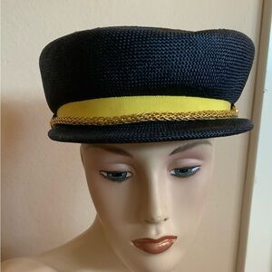 Vintage..JACQUELINE FERRAR..hat